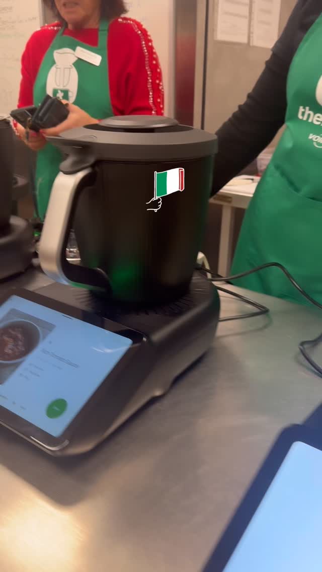 🇮🇹 Italian Cooking Class 🇮🇹 we made pizza from scratch, pizza sauce, tiramisu dip, focaccia, and biscotti all in our Thermomix! Family style cooking and great base ingredients and full of flavour! #thermomix #cookfromscratch #familystyle #thermomixjersey #homemade