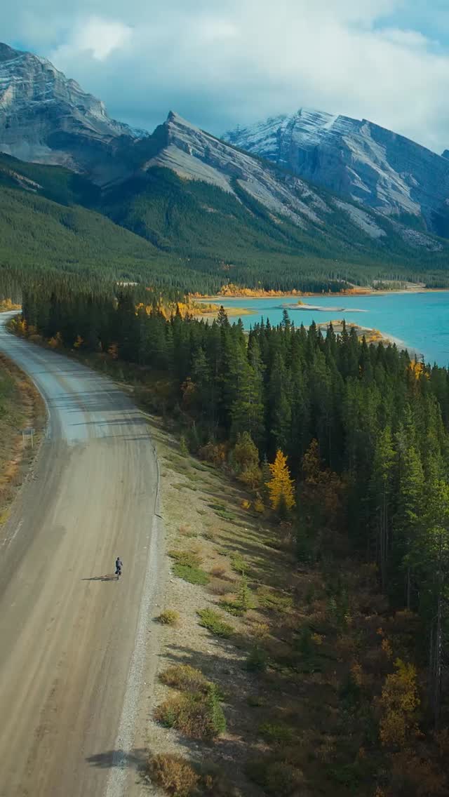 From the soaring peaks of Alberta’s Rockies to the calm rhythm of Coastal British Columbia, Canada brings you iconic landscapes, refined stays, guided cultural experiences and moments of true renewal.
Connect with to plan your Canadian escape. 🌳 #ExploreCanada #ExploreAlberta #ExploreBC #TravelBetter #TravelAdvisor