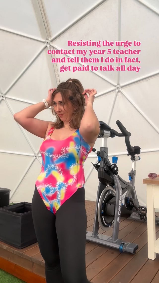 Come to a class…you get a lot of yapping 🤣
However it’s usually mostly cues and hyping you up for your class 🙌
Also I discovered today that I find winking extremely difficult 😭 what how do people make it look so effortless 😂
#fitnessinstructor #fitnessinstructorlife #talkingallday #pilatesinstuctor #spininstructor