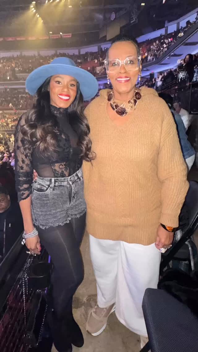 When New Edition, Toni Braxton, and Boyz II Men come to Columbus you have to see them !!