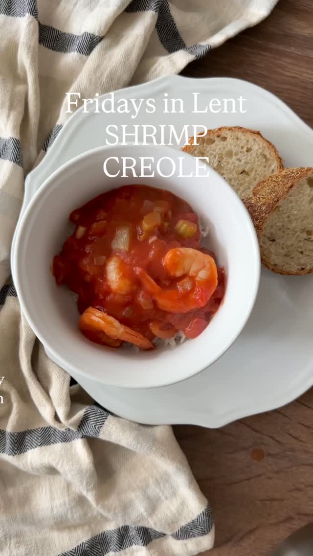 It’s a Friday in Lent and you know what that means…no meat!
Throughout the season of Lent, Christians abstain from meat on Fridays. This is done out of reverence for Good Friday, the day that Jesus died on the cross.
If having a meatless Friday strikes fear into your heart, take courage! Making your Friday meatless doesn’t have to be difficult.
Today, I thought I’d share one of our favorite (and super easy!) meatless meals…my nana’s amazing Shrimp Creole! Plump shrimp in a tomato creole sauce over steamed rice…you won’t believe how easy and delicious it is!
🍤 Comment “Shrimp Creole” for the recipe!
.
.
.
.
.
#shrimpcreole #fridaysinlent #meatlessfridays #nomeatfridays #nomeatfriday