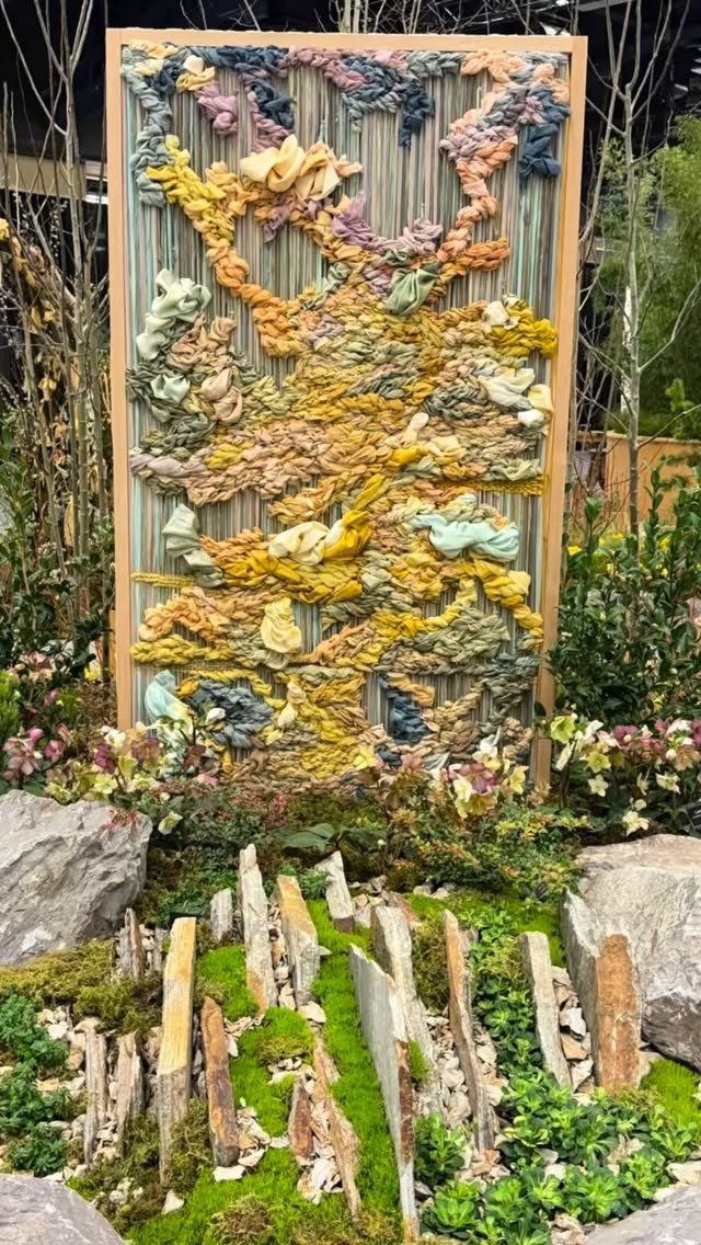 This was my favorite garden @nwfgs It was beautiful, interactive and full of simple ideas that one could do in their own garden or home. I also love the use of natural plant dyes - one of my talks this year and a wonderful way to use and enjoy your garden plants. Congratulations @lacewingseattle !
