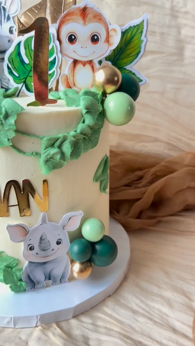 6 inch Safari themed cake for the birthday boy 🎂🦒
#cakesofinstagram #cakedecorating #cakesoflondon #cakesdartford