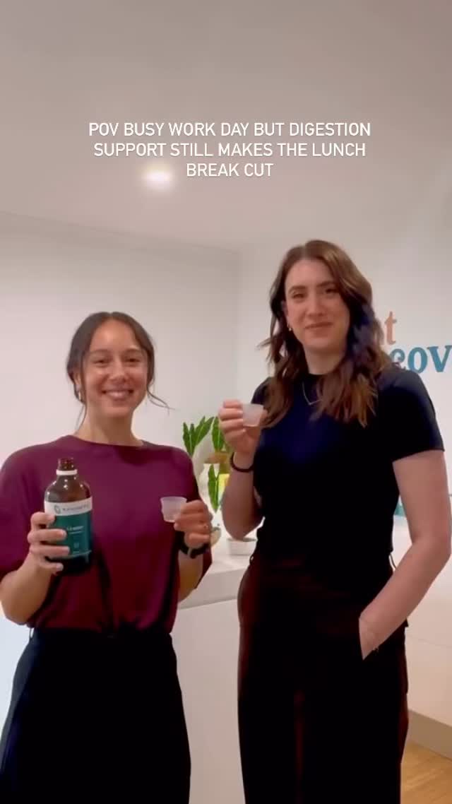 When we’re rushing around, our bodies can shift into fight-or-flight mode — and that stress response can slow digestion down. Less “rest and digest,” more “go, go, go.”
That’s why when we sit down for lunch on busy days, we reach for a little ginger* to help stimulate gastric acid and encourage healthy digestion.
@gutrecoverycentre
*Ask your practitioner about the right supplement for you