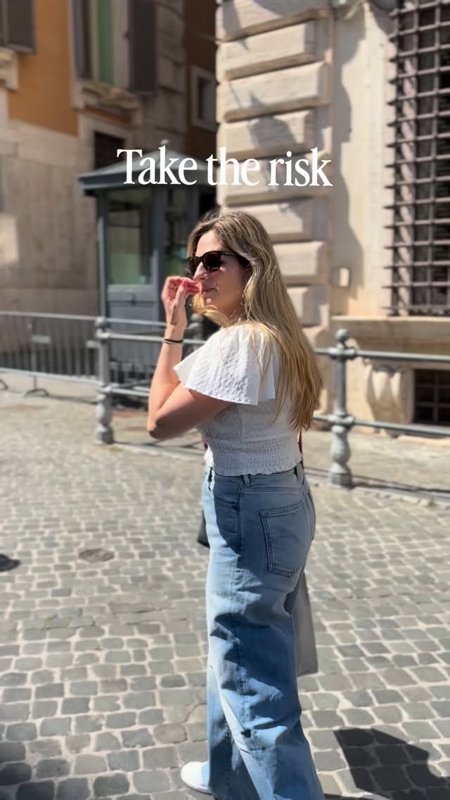 Need support? 1000 plus expats knew why to work with me. Because no other expat therapist knows better how to restart after taking a risk.
I traveled the world at 23, quit my high paid consulting job at 30, just to start my own company, left my stable country in my 40s to live where I always wanted to.