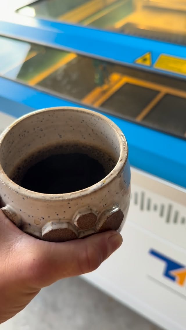 I love a set of custom worry stones- one of the most meaningful ideas I’ve come up with! Engraved with a single initial, these make the perfect gift! Available wood species varies and they’re one of the few items I keep open for ordering at any point! Makers - I engrave these and then score my scroll and shaping lines to keep the letter centered! I haven’t tried adding a letter to an already made stone yet but I think that would be just as easy with a center job origin! #customgift #personalization