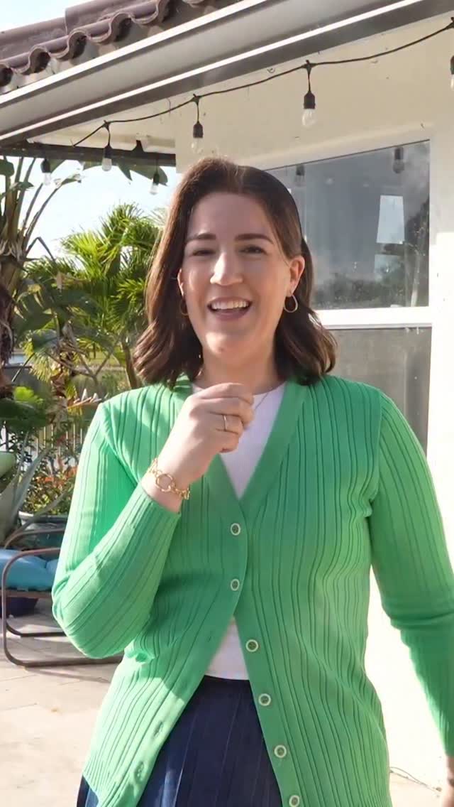 I wasn’t on vacation.
I was working.
But I worked without context switching.
No emails between Mommy stuff.
No "what’s for supper?” knocking off by creative flow.
No toggling between CEO and Mommy every 6 minutes.
I just… worked.
Deep. Focused. Uninterrupted.
Elon Musk once said,
“Context switching is the productivity killer.”
We mothers are Olympic level context switchers.
It’s not that we can’t build big things.
It’s that we’re building them in fragments.
Imagine what women could create
if we weren’t constantly pulled out of our own depth.
#workingmom #femaleentrepreneur #deepwork #motherhoodandcareer #womeninbusiness creativeflow focusmode productivity entrepreneurlife buildyourdream raizyscookin