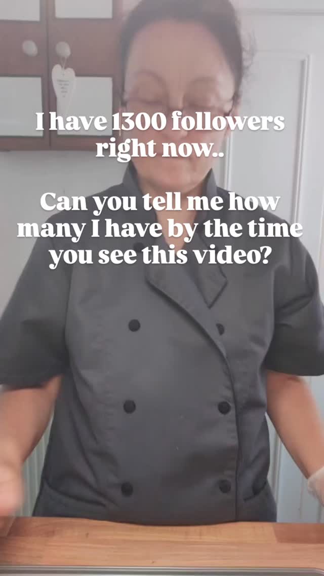 Hi, I’m Aria! ✨
I bring cakes, gingerbread, and sweet treats to life, inspired by family, tradition, and a love for magic in every bite.
Here, you’ll find behind-the-scenes peeks, recipes, and my edible creations.
Join me on this delicious adventure, and let’s make every moment a little sweeter together! 💛
#AriaMagic #BakingWithLove #SweetMoments #GingerbreadJoy #MadeWithPassion