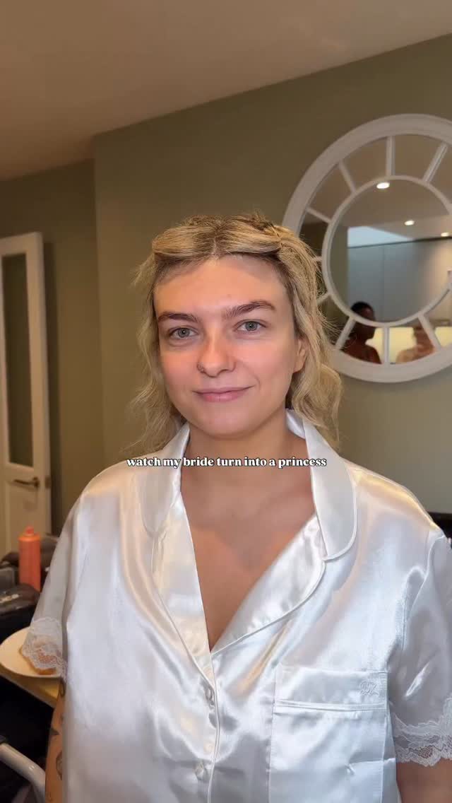Princess Peach with that blush! when Bex said she wanted ALL the blush, I was here for it 🍑✨
And the dress reminded me of Ariel’s wedding dress with those beautiful sleeves 🧜🏻♀️
Hair by the lovely @lucenthairandmakeup
#londonmakeupartist #hertfordshiremakeupartist #bridalmakeup #glowingskin
Bridal makeup before and after
Makeup transformation
Bridal MUA london