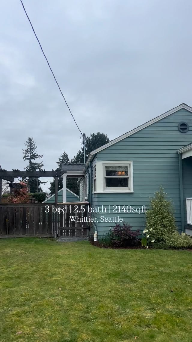 The most perfect Cape Cod on sweet Dibble Ave 🥹
Just listed by @agent.jami ! This one is gonna go quick!!! DM if you want a private tour.
Offered at $1.19M
MLS 2480728