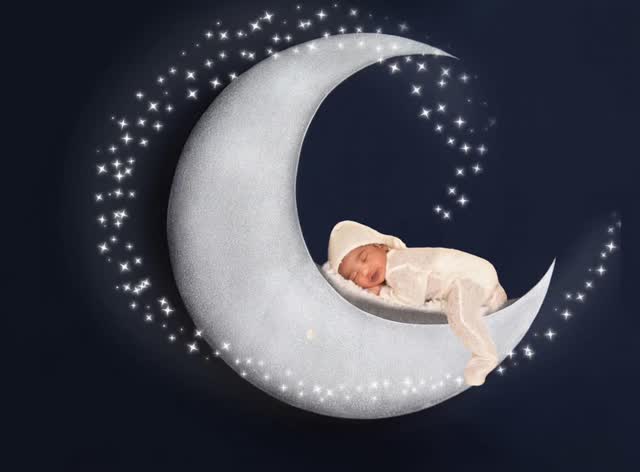 Over the moon for this sweet baby boy 🌙💙 Dreamy newborn moon session capturing the softest smiles and tiniest details. A magical setup for a little star who already lights up the shy 🩵
#TorontoPhotographer #GTAphotographer #ScarboroughPhotographer #NorthYorkPhotographer #DurhamRegionPhotographer