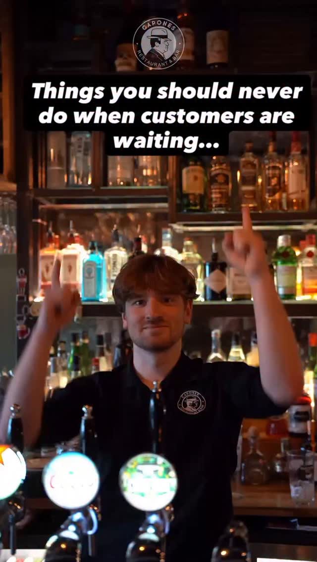 Things you should never do when customers are waiting...
Happy Monday!
#caponesgalway #galway #thisisgalway #restaurantgalway