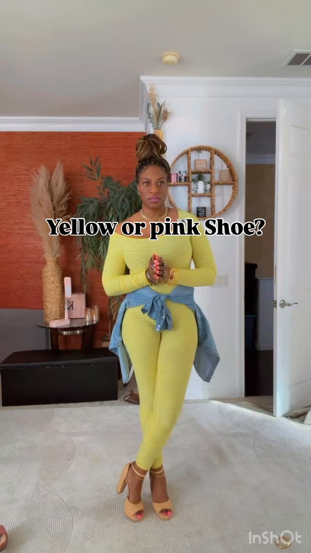 How you enter a room determines how the room receives you.
#Fashion #Image