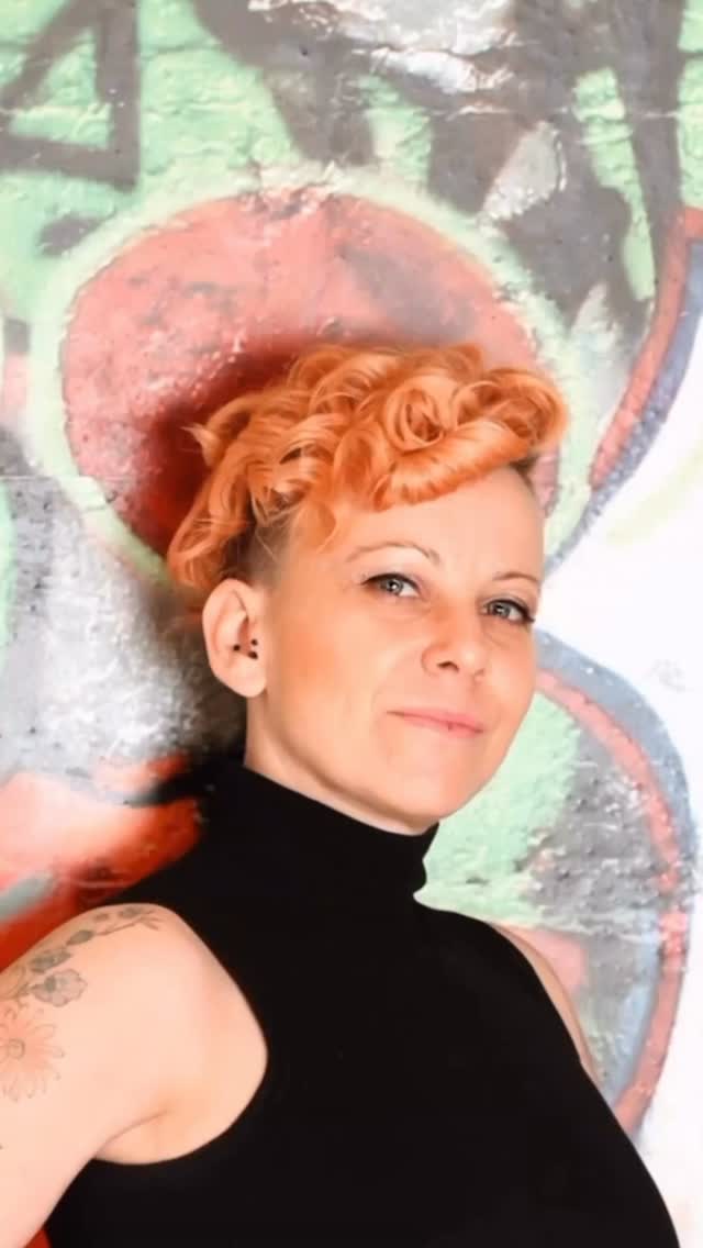 #LogoRedesign heißt nicht automatisch #Neustart. Oft reicht eine gezielte #Weiterentwicklung, damit dein Auftritt wieder zu deiner #Marke passt: klar, konsistent, einsatzfähig in allen Formaten.
Typische Signale:�– zu viele Details für Social Media�– visuell nicht mehr zeitgemäß�– Marke hat sich weiterentwickelt, Logo nicht
Schreib mir gern per DM. Ich gebe dir eine Einschätzung, ob Feinschliff reicht oder eine Neuausrichtung sinnvoll ist.
#rebranding