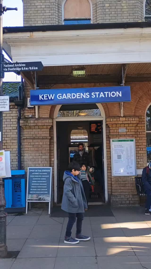 Kew village market, Sunday 1st March
10am-2pm.
Come hungry!
@kewvillagemarket
#falafelpitta #middleeasternflavors #hummuslove