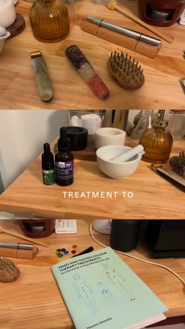 Er is iets in mij gaan schuiven het afgelopen jaar.
Alsof mijn werk me vroeg om dieper te luisteren.
Niet harder te werken.
Maar fijner af te stemmen.
Ik voelde hoe iedere maand een eigen energie draagt.
Hoe mijn lichaam daarop reageert.
Hoe huid, adem en gevoel daarin meebewegen.
In de stilte van mijn praktijk mocht daar iets uit ontstaan.
De Rituelen van de Maand.
Elke maand een nieuw ritueel, afgestemd op wat die periode vraagt.
Waar geur, aanraking en klank samenkomen.
Waar alle zintuigen worden meegenomen en het lichaam weer mag zakken.
Altijd geworteld in mijn C.L.E.A.N concept:
bewuste keuzes, zelfliefde, verbinding, balans en voeding voor huid & lichaam met de beste natuurlijke ingrediënten.
60 minuten €75,-
Introductieprijs eerste keer €65,-
De eerste maand staat klaar…
Ik deel hem binnenkort met je 🤍
#holisticbeauty #holistischehuidzorg #ritual #zelfzorg #maart