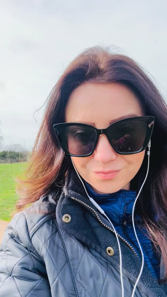 Excuse the mud on my glasses. British countryside dog mum life 🌾 🐕
Helping couples reimagine, re romanticise, recconnect and recommit to one another.
I also work with individuals looking to date, relate and connect to themselves and others more deeply.
This gets to be my job. How blessed am I? 🫶
#psychotherapist #relating #relationships #couplesclinic lovelife