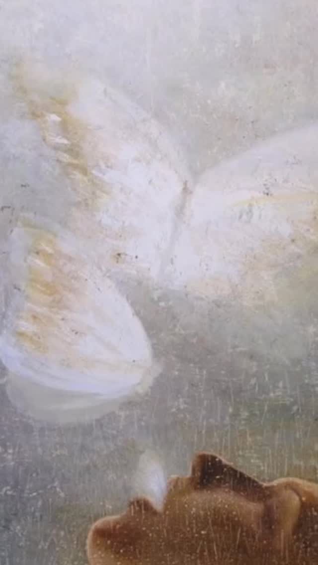 Power colliding on the field.
Power colliding in the world.
Fear lives in the nervous system.
If I don't metabolise it, it moves through my tone, my touch, my relationships.
So I regulate. I breathe, I move it through my body.
Not because I'm calm.
Because I care
This is not a time to neglect your wellbeing
this is a loving re minder ✨🔑✨#protectyourenergy #groundyourself #breath #hug #love