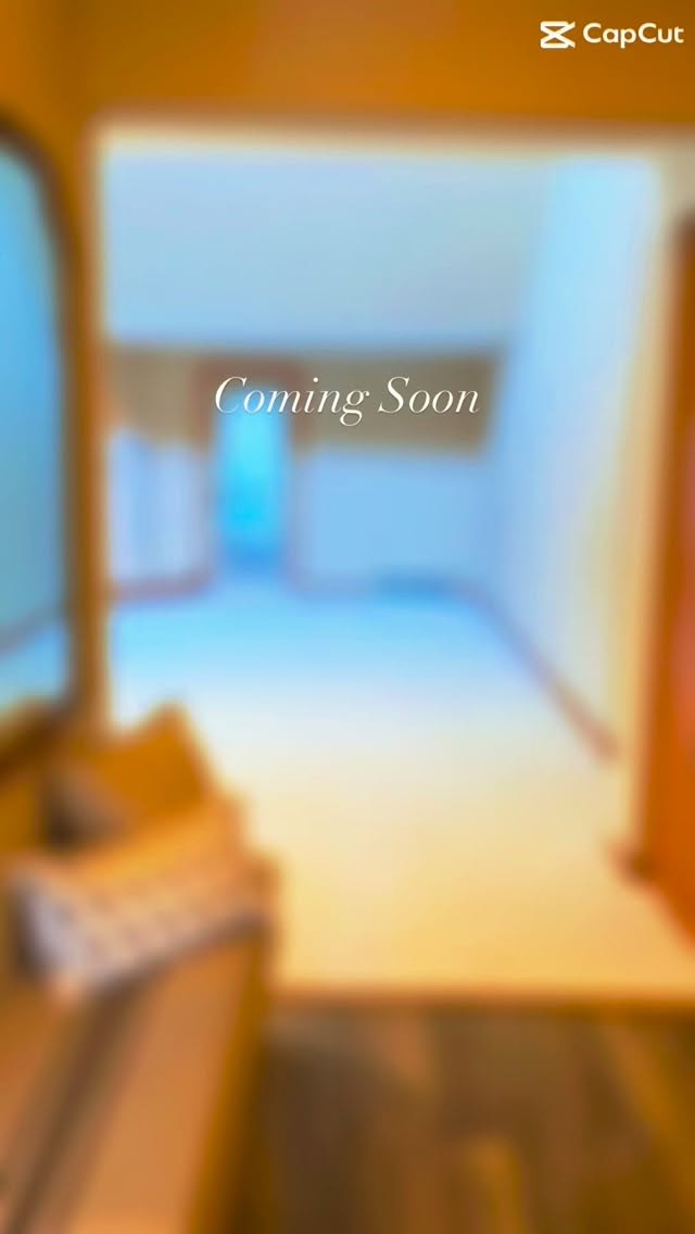 Coming Soon ✨
This Camillus townhome is out of the ordinary in all the right ways: single‑level living, brand‑new carpeting, cathedral ceilings, a cozy gas fireplace, and a layout that just makes life easier.
Featuring 2 generous bedrooms, 2 full baths, full‑size laundry on the main level, tons of closet space, a large full basement, and a 2‑car garage. Plus a private patio!
Hitting the Central New York market soon…stay tuned 🔑
#upstateny #bhhscnyrealty #cnyrealestate #comingsoon