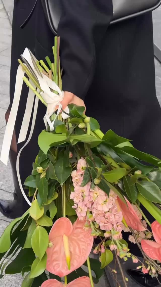 Dear Clients,
International Women’s Day is approaching, and we have opened pre-orders for March 8.
This special day falls on a Sunday, and we encourage you to plan ahead to ensure the perfect bouquet is reserved just for you. Early orders allow us to prepare each arrangement with precision and attention to every detail.
Our boutique will be open on Sunday, and our delivery team will operate throughout the day.
Celebrate thoughtfully. Reserve in advance.
Order online or contact us directly.
— Fiori Team 💐