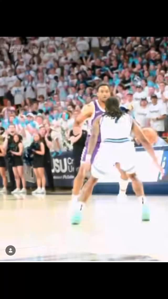 Game reps or no reps at all
#nikebasketball #nike #ezwurk #basketball #training