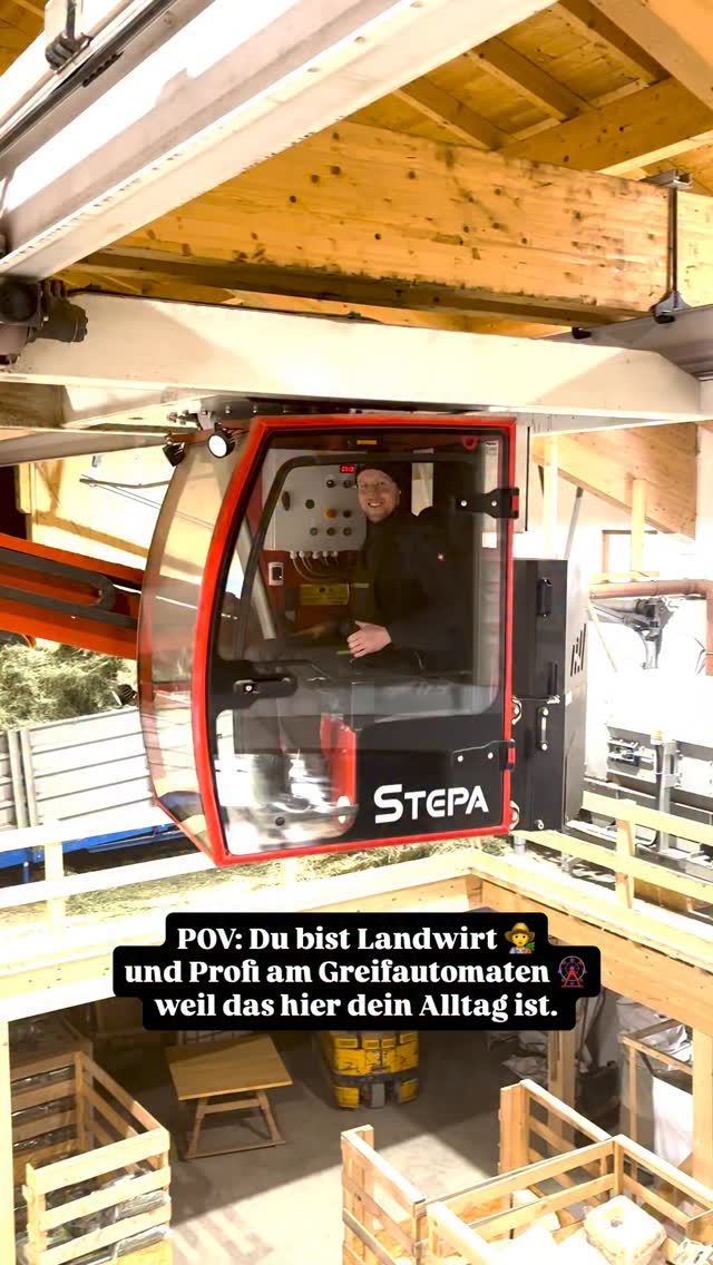 Greifautomat auf’m Volksfest? 🎡😁
Mei, des is hoid a Kindergeburtstag für an Landwirt. 😉😅
I kimm vom Dorf – do lernst greifa, bevorst gscheid redn kannst. 😌🚜