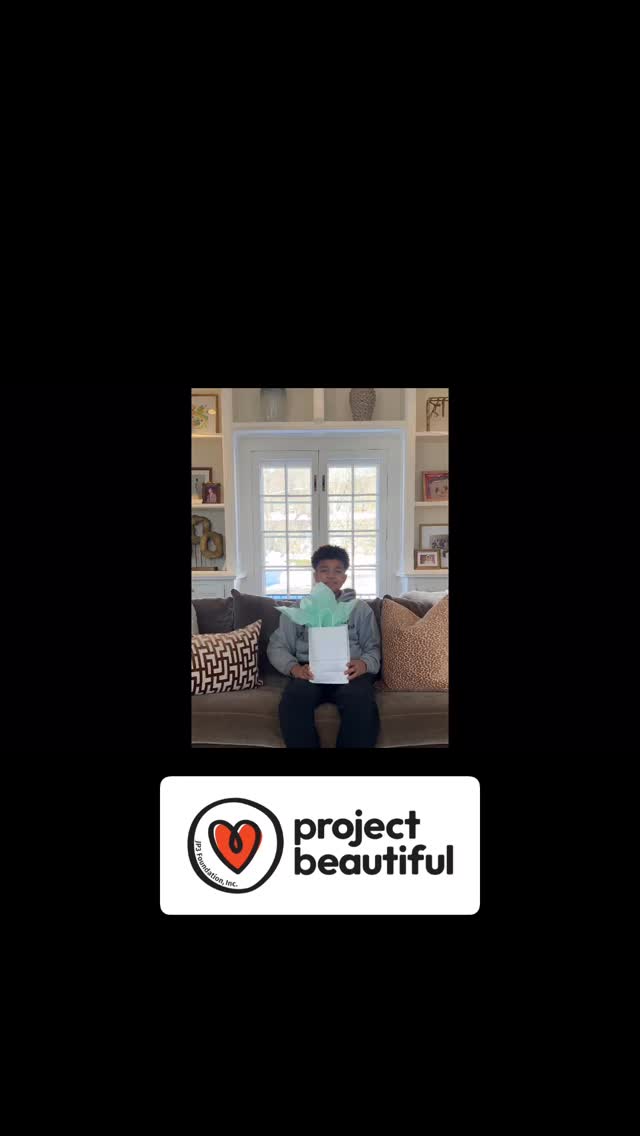 â¤ď¸ Jack Randall shares whatâs in our gender neutral Beautiful Bags for the teens of @covenanthousenj đď¸ (itâs a lot đ¤)