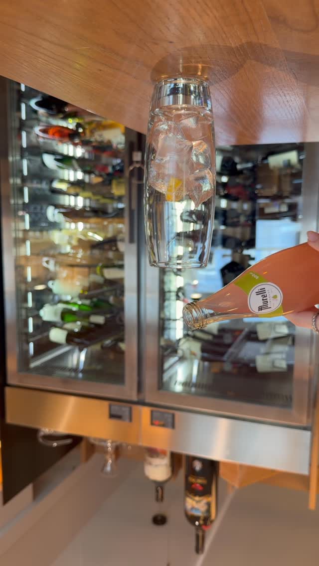 Manchmal darf man sich bewusst Zeit nehmen. ✨
Eine Pause heißt nicht Stillstand – sie heißt auftanken, genießen, durchatmen. Und für genau diese Momente gibt es die perfekte Erfrischung von @murelli_limonade 🍋🥤
Es muss nicht immer Alkohol sein – guter Geschmack funktioniert auch ganz entspannt. 😉