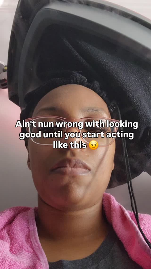 I got my lashes done & my hair steamed and pressed recently & giirrll it's so watery lol even weeks later. But anyway... there's nothing wrong with looking good until 👇🏾
- you think you're better than her
- you dress provocatively to show off
- you spend more time on looks than your spirit
- you think looks are a competition
- what else should I add? 👈🏾
Your looks are not exempt from God's righteousness. We often think the heart is His *only* focus, but we forget that out of your heart flows what you do in your life. (Proverbs 4:23)
He cares about how you carry yourself publicly and privately.
Do you agree?
#daughteroftheking #modestlifestyle #beautyobsessed #bodyimageissues #christianwomen