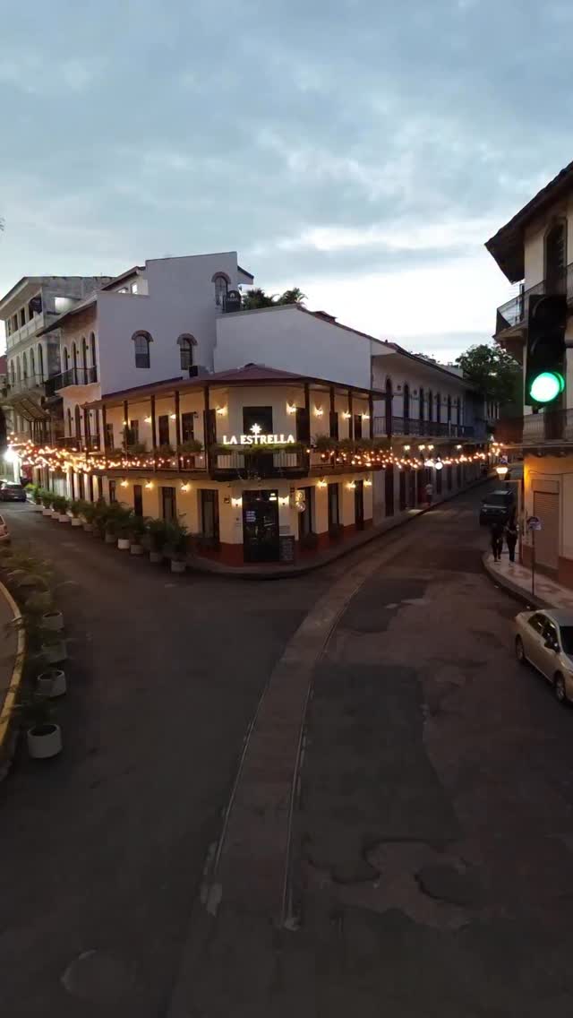 NOCHE CUMBIERA ESTE SÁBADO 💥✨
Celebramos este 1er Aniversario con buena comida, coctelería y buena música para bailar 🪩 🕺🏽 Arma tu grupo y llégate a la pista a celebrar con nosotros!✨
En los controles tendremos a @kevintranseunte y @kamaritaconk
La cita es este sábado 28 de Febrero desde las 9pm💥
en La Estrella - Barra Local
Valet Parking Disponible 🚗