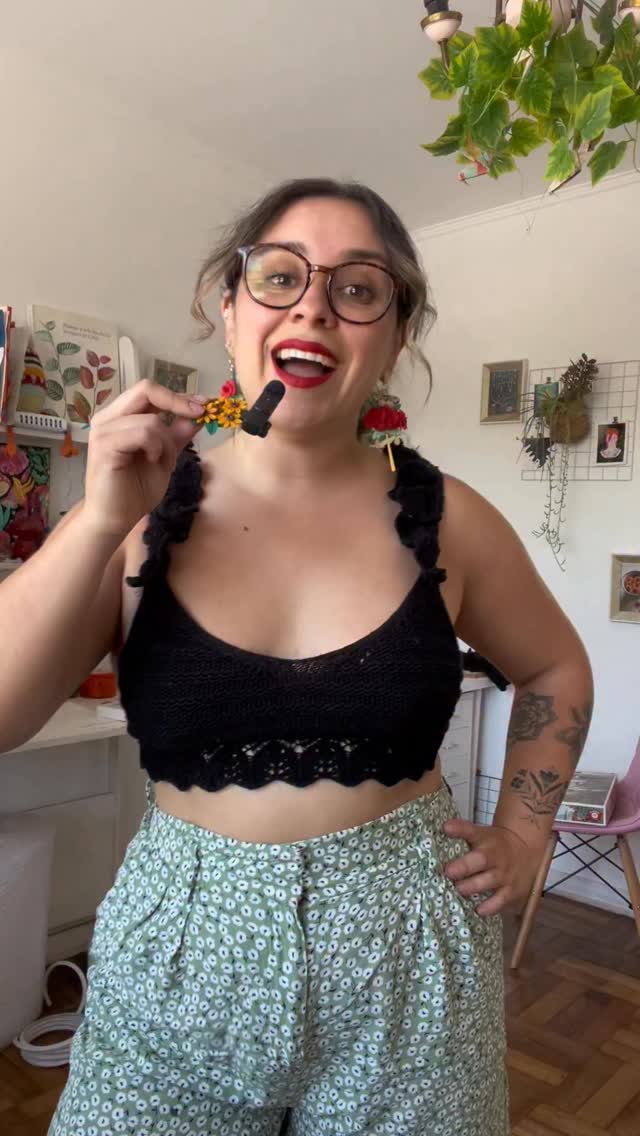 ✨ Taller de creación de aros en arcilla polimérica ✨
🗓 14 de marzo → taller realizado
🗓 18 de abril → 2 cupos disponibles
🕤 9:30 a 15:00
Incluye:
🥐 Desayuno rico
🎁 Aros de regalo 💝
💖 El aro que tú misma haces
📦 Caja + librillo con resumen y tips
🌈 Arcilla polimérica a elección
✨ Regalitos extra
Una mañana completa para crear, aprender y llevarte piezas hechas por ti 🫶
Cupos limitados — quieres saber más? escríbeme yo 🙌 en los comentarios