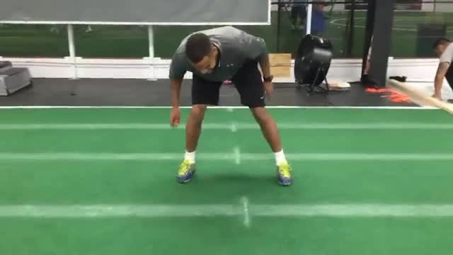 Whats a good 5-10-5 to you? The average skill position pro agility this year at the NFL combine will be 4.05-4.15.
Coach Plez
Elite athlete turned elite trainer… CBP!
#throwback #combinetraining #proagility #nflcombine #nfl