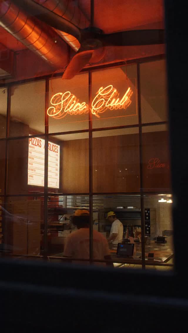 Cada vez ke venís estáis contribuyendo a la financiación de mi injerto capilar ❤️🔥