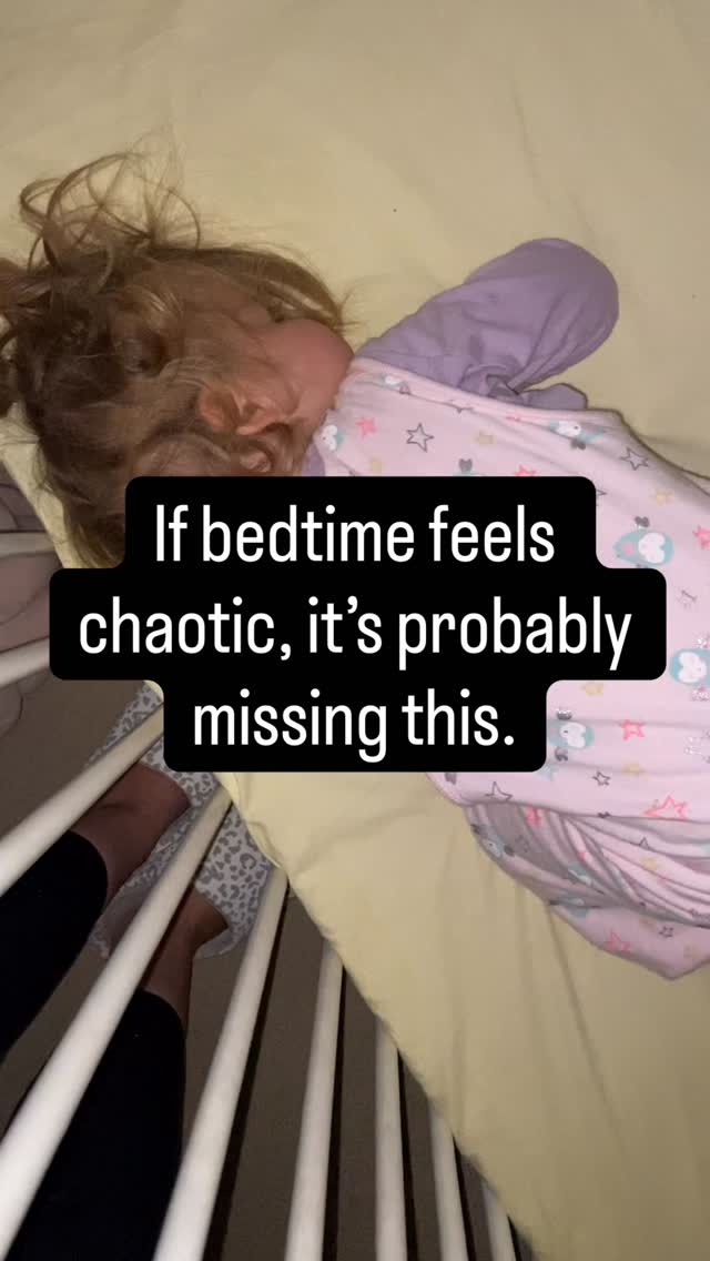 Is your bedtime routine calming… or a little chaotic?
I’m Amanda, a qualified Infant and Toddler Sleep Consultant. Hit the follow button to receive more sleep tips!
If bedtime feels rushed, different every night or ends in tears (yours or theirs), here’s what you’re missing!
✨ Predictability ✨
Babies and toddlers thrive on it!
A consistent bedtime routine helps their nervous system slow down, lowers stress hormones and gentle prepares their body for sleep.
It doesn’t need to be long or perfect.
It just needs to be the same order, most nights.
Here’s an example:
✨ Bath
✨ PJs
✨ Feed
✨ Book
✨ Song
✨ Bed
When your little one knows what’s coming next, bedtime becomes less of a fight and starts to feel calmer.
💾 Save this for tonight!