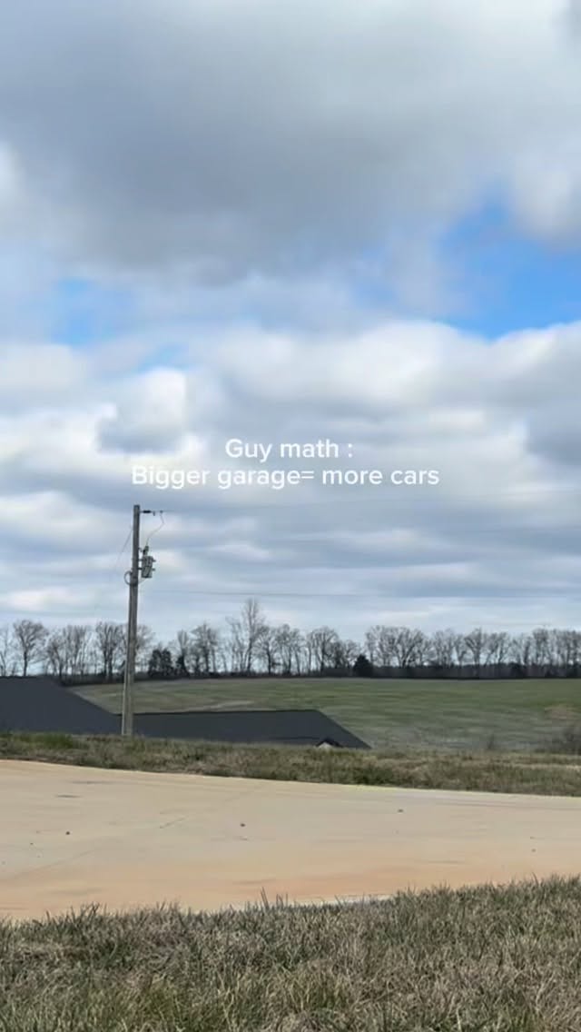 Supporting Husbands since 1999 #carguythings #mancave #builder #garage #nashvilletn 📍 Serving Estill Springs, Winchester, Jasper TN and surrounding TN cities
📞 931-635-DOOR (3667)
🌐 www.dakotadoor.com
