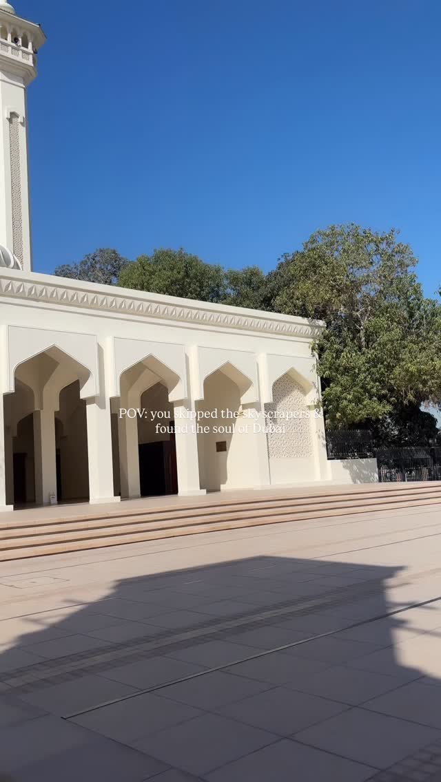 Take a virtual walk with me; beyond the sky scrapers 🌇🛕
#olddubai #dubai #travel #explore #travelgram
