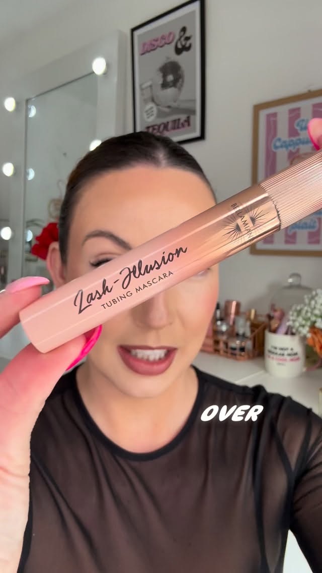100,000+ SOLD.
In just ONE year 👀
And this is exactly why…
This is the @bellamianta Lash Illusion Tubing Mascara and the before & after speaks for itself ✨
This isn’t a normal mascara.
It’s a tubing mascara, meaning it wraps each lash in tiny tubes for:
✔️ Serious length
✔️ Clean definition
✔️ No smudging
✔️ No flaking
✔️ Easy removal with warm water
It comes in three shades: Black, Brown and Burgundy
I’m wearing Black for that bold, lifted lash effect.
If your mascara transfers or flakes halfway through the day… you need to try tubing.
Use code NAOIMH15 for 15% off online 💖
#Bellamianta #LashIllusion #bellababes #mascara #tubingmascara