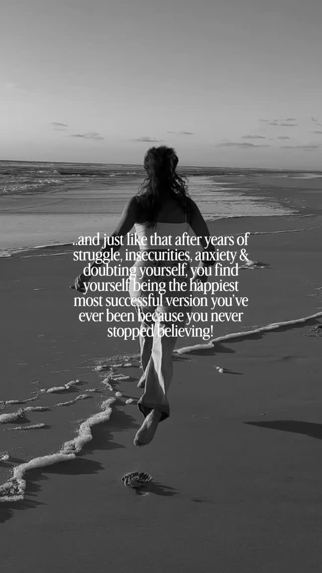 der reminder den wir alle brauchen:
hör niemals auf an dich und deine Träume zu glauben 🥹
Denn nach den letzten Jahren, in denen ich mich mit meinem Herzensbusiness selbstständig gemacht habe, meinen sicheren Job aufgegeben habe und einfach ins kalte Wasser gesprungen bin, kann ich dir sagen war mein aller wichtigstes Erfolgsrezept: immer weiter an mich und meine Vision zu glauben ✨🥹
Egal welchen Herausforderungen ich begegnet bin oder wie oft ich unsicher war, Angst hatte, und und und den Glauben an mich hab ich nie verloren & ein großes Learning in der Zeit war es auch mich nicht darin zu verlieren den ganzen Weg zu versuchen zu sehen, sondern ich hab mich immer auf den nächsten Schritt fokussiert - denn der wirkt immer sehr machbar und macht einem weniger Angst als wenn man diesen ganzen Berg vor sich sieht, den man erklimmen will 😋
Vielleicht hilft dir das ja ein bisschen mehr auch wieder an dich zu glauben und dich zu fragen: für meinen größten Traum, was wäre da der nächste Schritt? 🫶🏽
#dreamlife #traumleben #mindset #Freiheit #erfüllung
