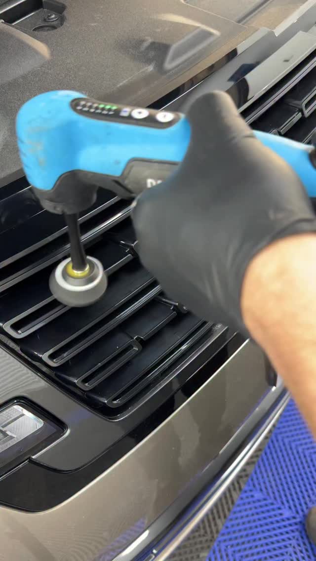 A quick polish made these grills look so much better
#polish #das6 #detailingworld #satisfying
