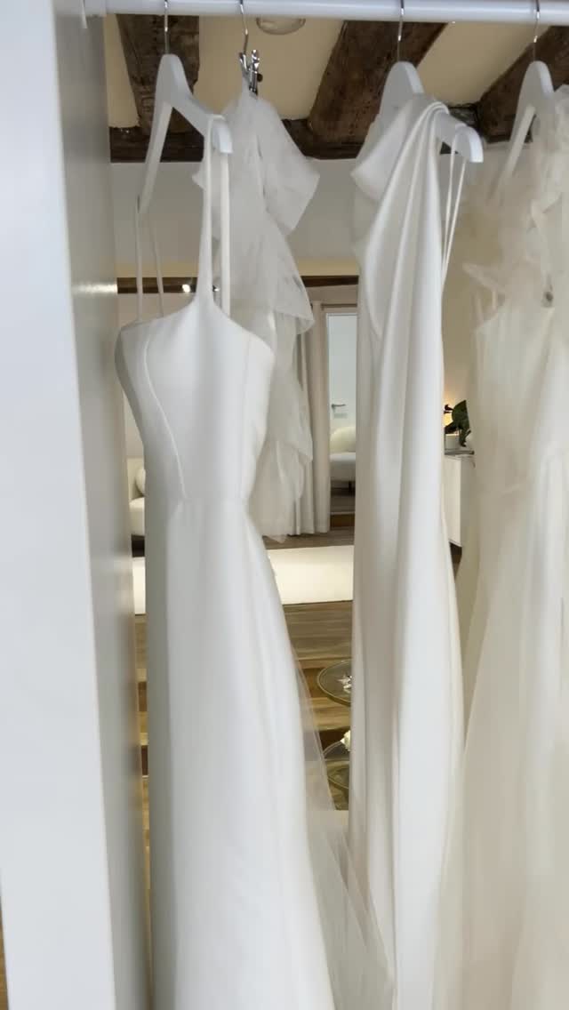 Only the most relaxed bridal experience at LV Bridal, almost spa like environment to welcome our brides who seek a relaxed, personalised bridal journey.
@lvbridalstudio