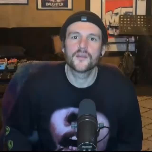 One for the @reaper.fm users. A handy custom action I recently set up for printing track fx to the items within your tracks and setting the fx to offline mode. Freeing up processing power and allowing you to commit to your decisions and move on. Great for making stems too!
#reaper #reapertips #musicproducer #mixengineer #mixtips