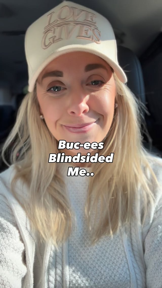 A 7 year old verbalizing that she feels the tendency to FORGET how much she has been blessed with because she has resources to buy even more.
PHEW. Jesus, help us to remember all we have. Help us to look out with our resources to love people with all that we are. Thank you for kids who walk close to your foot steps. In Jesus name, AMEN.
🫶