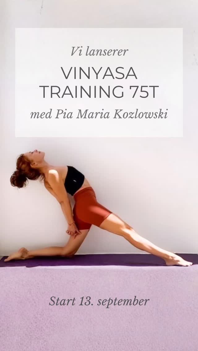 ✨ Vinyasa Yoga Teacher Training – 75 timer ✨
Vi har gleden av å lansere Vinyasa Yoga Teacher Training 75 timer med Pia Maria Kozlowski @yoginipi - en videreutvikling av vår populære 55-timers utdanning, som Pia har holdt for fornøyde studenter i flere år 🤩
🏢 Fysisk: Delta i vårt studio på Sagene i Oslo.
Nyhet! 💻 Online via Zoom: Hvis du bor langt unna er det mulig å ta kurset fra der du er dersom dere er 2, slik at dere kan gjøre de praktiske oppgavene sammen. Da får dere redusert pris på kursavgiften.
Denne videreutdanningen gir deg verktøyene til å:
🧘Skape og undervise myke, moderate og dynamiske/viderekomne vinyasaklasser
🧘Velge stillinger og overganger med bevissthet i chakra, bandha og nervesystem
🧘Hvordan bandha-bruk gir tilgang til noe større og hvordan undervise det
🧘Forstå vår "indre" anatomi og tilpasse øvelser til ulike behov
🧘Bygge terapautiske sekvenser basert på vinyasa krama-filosofi og chakra bevissthet.
Utdanningen passer for deg som:
✔️ allerede er sertifisert yogalærer og vil fordype deg i vinyasa
✔️ ikke er yogalærer, men har praktisert dynamisk yoga jevnlig (minst 1,5 år) og ønsker å utvikle din praksis videre
📅 Kurset går over 7 dager i løpet av høsten, med hjemmearbeid mellom modulene. Oppstart 13. september.
💛 Et steg videre – både faglig og personlig
👉 Early bird-pris til 10. mai!
Les mer og søk i dag: osloyoga.no/vinyasa-75
#vinyasayoga #vinyasateachertraining #vinyasakrama #bandha #yogalærer