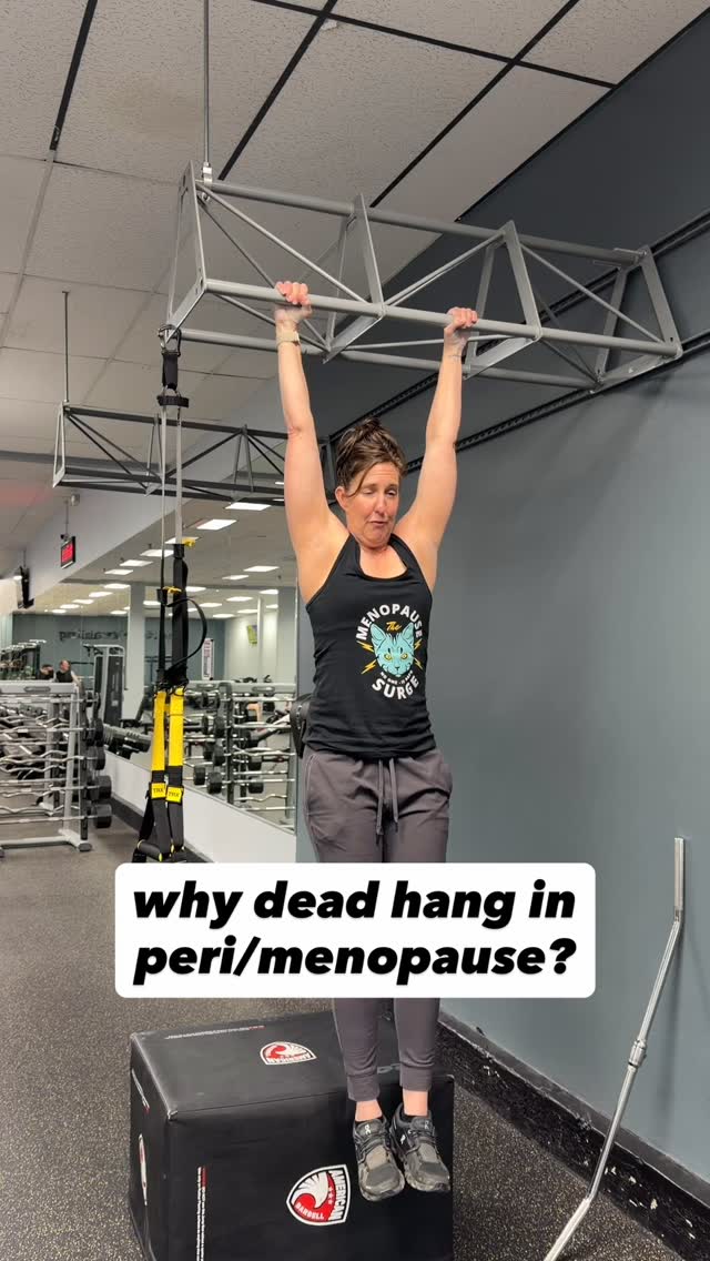 Dead hangs aren’t magic. 🪄
But the thing they train…grip strength…is one of the strongest predictors we have of how well we will age.
As we enter into perimenopause and beyond, our strength declines fast.
Not because we’re broken but because hormones (or the loss of them) change muscle physiology.
But when we intentionally work on our strength, we can change the trajectory.
So no, we’re not hanging from a bar to be impressive (although you will feel like a bad a$$).
We’re doing it because strength is a longevity strategy.
Here are my Top 4 Exercises to Build Grip Strength
1️⃣ Dead Hangs
Why: Pure grip demand + shoulder integrity & stability + connective tissue loading + core strength
Start: 10–20 seconds
Goal: Build to 30–60+ seconds over time
Coaching cue: Think long spine, ribs down, shoulders gently active
2️⃣ Farmer’s Carries- Grip + Whole-Body Strength
Why: Teaches your hands to hold load while your body moves…this is real-life strength
Start: 20–30 yard walks
Goal: Go heavier before going longer.
Coaching cue: Walk tall. Limit leaning and side-to-side movement. No rushing.
Variation: Single-arm carries place more demand on your core.
3️⃣ Rows
Why: Strengthens grip dynamically while training upper-back musculature (posture + bone support)
Start: Use a weight you can control without relying on straps and without using excess hip/trunk force.
Coaching cue: Hands are hooks, wrap thumbs
Variations: Barbell, dumbbell- single or double arm, cable rows
4️⃣ Plate Pinches
Why: Targets intrinsic hand strength that declines rapidly in midlife
Start: Two lighter plates for 20-30 second holds
Goal: Increase weight and time of holds
Coaching cue: Tall posture. Don’t let the plates win.
Simple Programming…So You’ll Actually Do It!
Add one of these at the end of your workout, 2–3×/week.
That’s it. Consistency > complexity
#gripstrength #deadhang #longevity #menopausetherage #nooneissafe