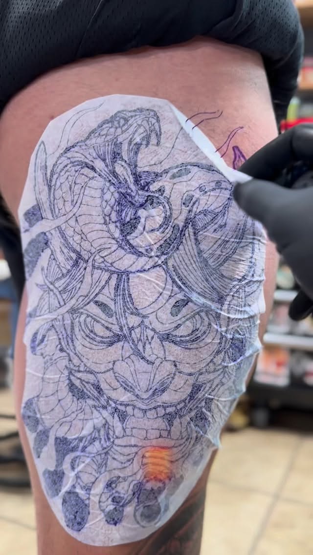 I genuinely feel that tattoos are therapy. There is something to be said about physical pain helping when you are dealing with emotional pain. I see a lot of my customers dealing with crap from their lives, and after getting tattooed, and talking to their tattoo artist, they feel way better
#inktherapy #newtattoo #tattoo
@luckysupplyusa @eternalink @truetubes @inkmaster @afterinked @afterinkedcolombia @electricgoldonparkblvd @kingpintattoosupply