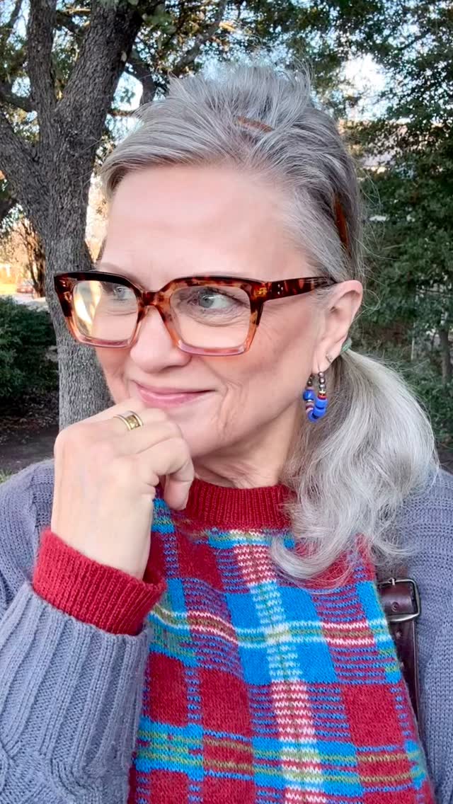 Still thinking 🤔 about last night… While I’m getting ready this morning. I’m not wearing anything new, and it’s lots of different color combos, from the plaid to the cable knit, to the tortoise shell frames… I feel cozy for another busy day inside and outside. 🤗. The sweater is @shopcider and the jeans 👖 are @sidefeel_official - the best jeans on Amazon! Last night we went on a date to see a stage production of The Trio to Bountiful. 🧳Before the play, we stopped at the soup peddler… It was started by a man carrying bags of soup around town on his bicycle 🚲 and now he has eight restaurants! We love to support local places… Don’t you? Happy Sunday, what are you thankful for from yesterday? #thymemag #sundaythoughts #over60