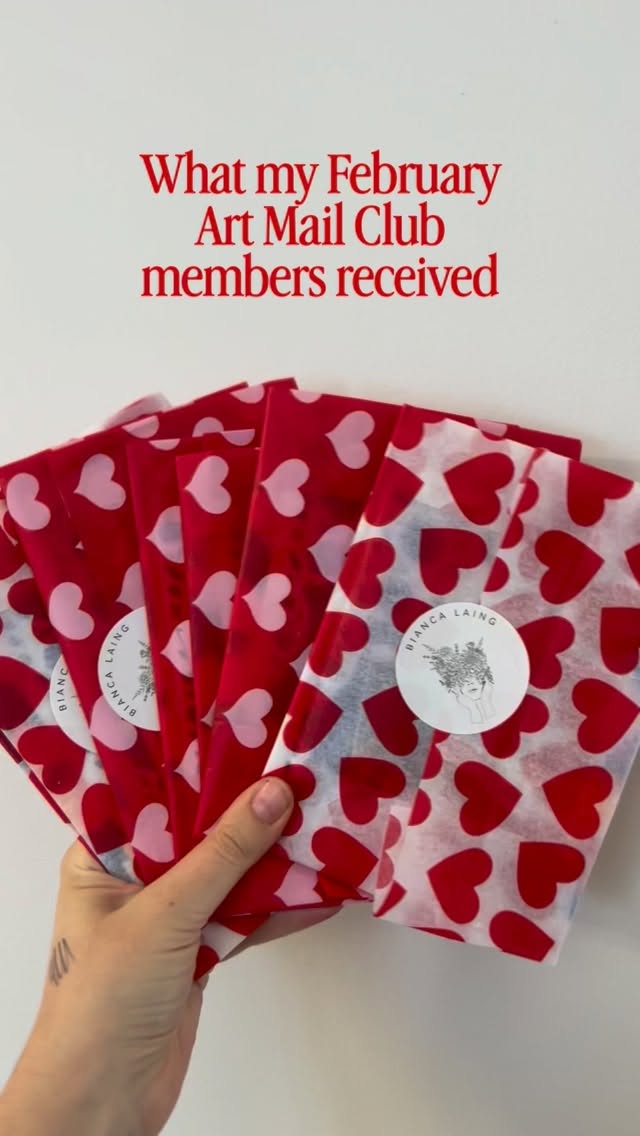 I always get super excited to share what was sent out for each Art mail club- this is my third one now and I am just having so much fun with it! I forgot the film the letter that is also included with it- but yea, such a pretty one this month I went valentines theme with the wrapping and bright florals for the last month of summer, plus my fave cat print in blue as a postcard
❤️ new sign ups are most definitely always welcome - loving this monthly ritual xxx
#nzart #nzartist #artmailclub #supportartists #snailmaillove