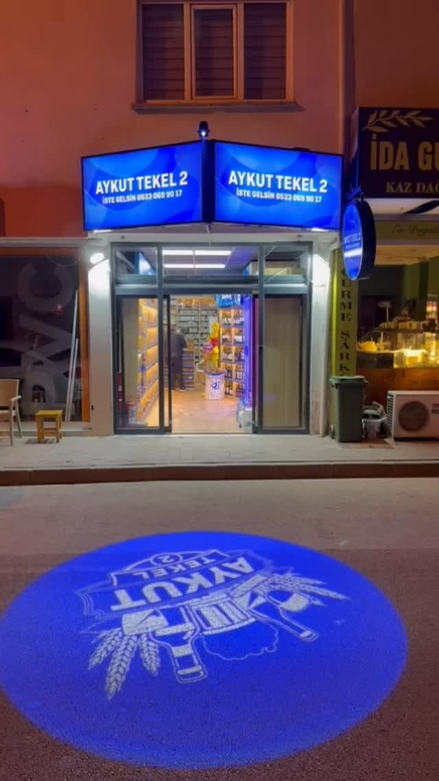 @aykuttekel_2 ‘ye hayırlı olsun…Hayırlı işler,bol sanş getirsin…Karanlığı logosuyla aydınlansın….
.
.
.
#LogoYansıtma #LogoReflection #ReflectionDesign #LogoIşıltısı #ParlakLogoMarkaYansıtması