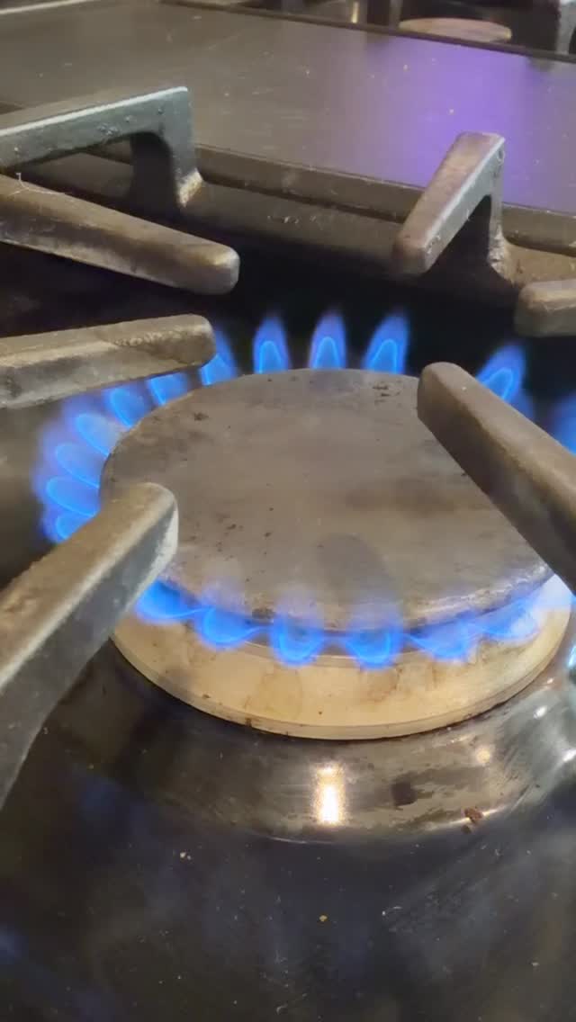 Path of Ignition Series: Activating Your Inner Agni. 🔥
Agni in Ayurveda is the fire that transforms.
Food into energy.
Experience into clarity.
Spring is the season to support it gently with steady warmth.
We’re exploring internal fire this week. 🔥
Follow along for your ignition.
And if you’re in Las Vegas —
I’ll be at @marketinthealley with my spiced blends.
Come taste the fire 🔥
.
.
.
#chai #fire #tea #lasvegas