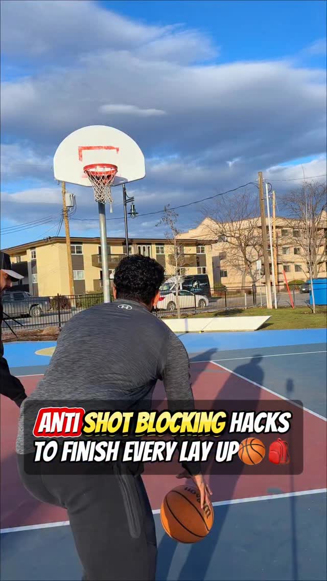 Anti shot blocking hacks to finish every layup‼️🏀💯
🚨***Study @nfl_xaviersimpson3 if you want to master that 3rd one🏀🔥🔥🔥
#basketballtraining #basketballmoves #basketballtips #basketballdrills #basketball